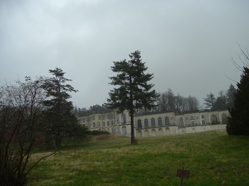 chateau-in-the-country