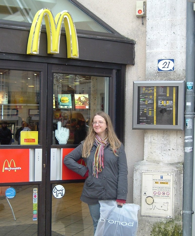 misty-posing-by-mcdonalds-in-angouleme